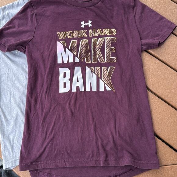 Lot of 3 Youth Medium Under Armour Maroon and Light Gray Tees - Picture 6 of 15